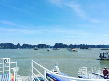 Du lịch Hạ Long Team Building Hùng Dương